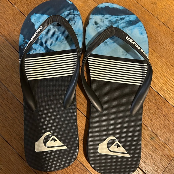 Quiksilver Men's Black and Blue Flip Flops - Picture 1 of 6